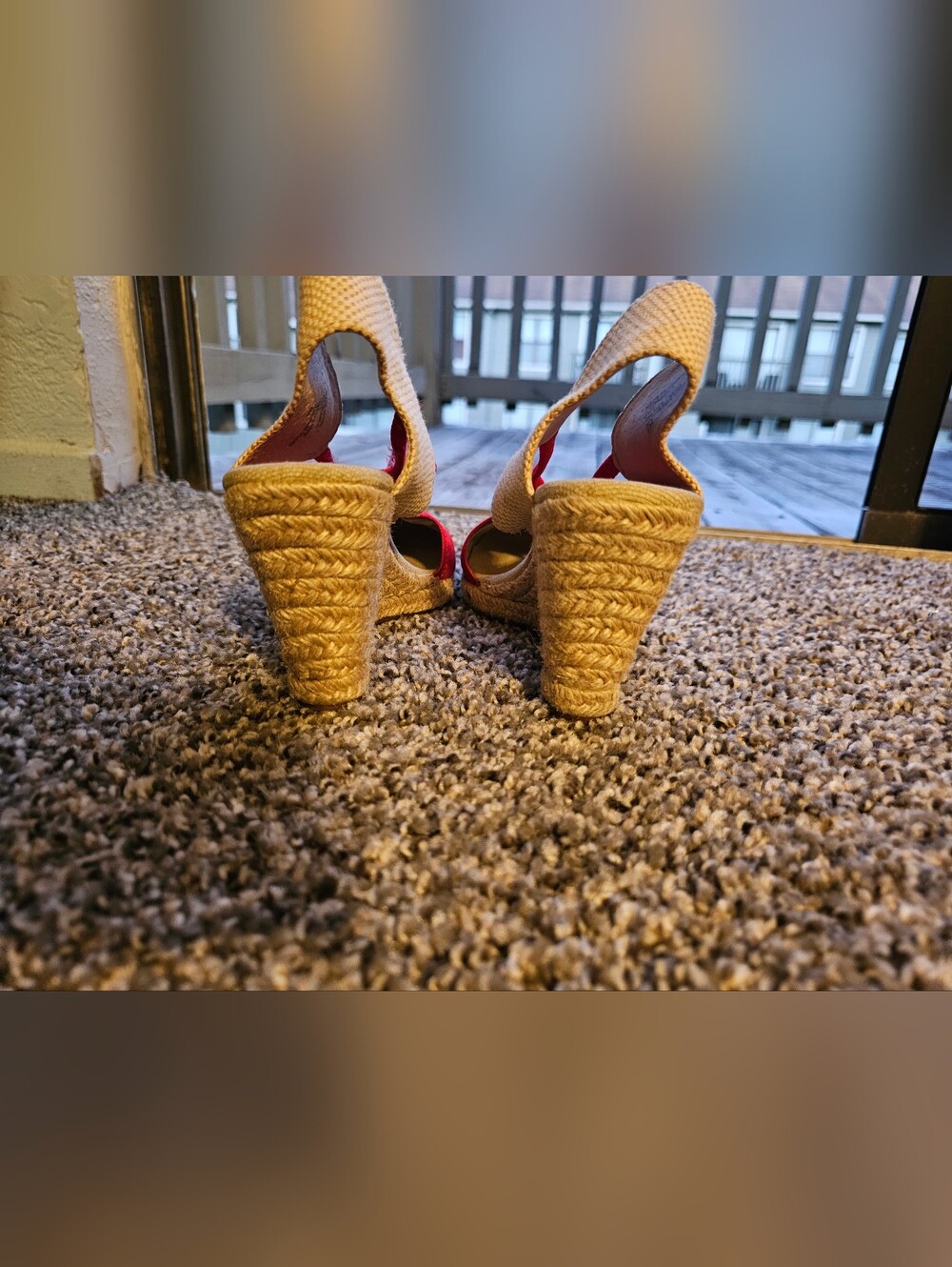Adrienne Vittadini NWOB Women’s Red Strappy Wedge Sandals Size 8.5 - Picture 3 of 7